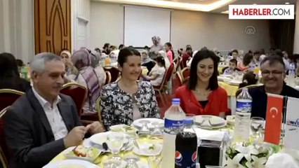 Lösemili çocuklar ve aileleri için iftar -