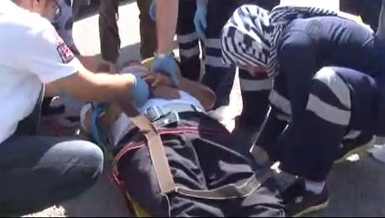 Polise çarpıp kaçan otomobil sürücüsü yakalandı