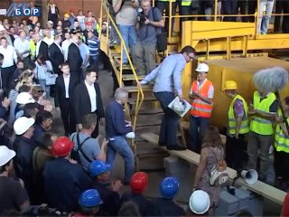 Vučić: Novi zakon ne ukida beneficije, 18. jul 2014.