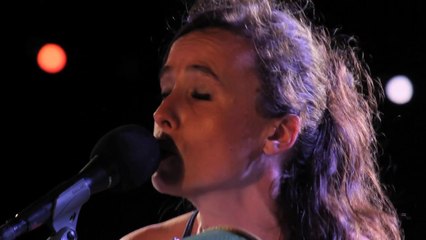 LA MAL COIFFEE SUR SCENE