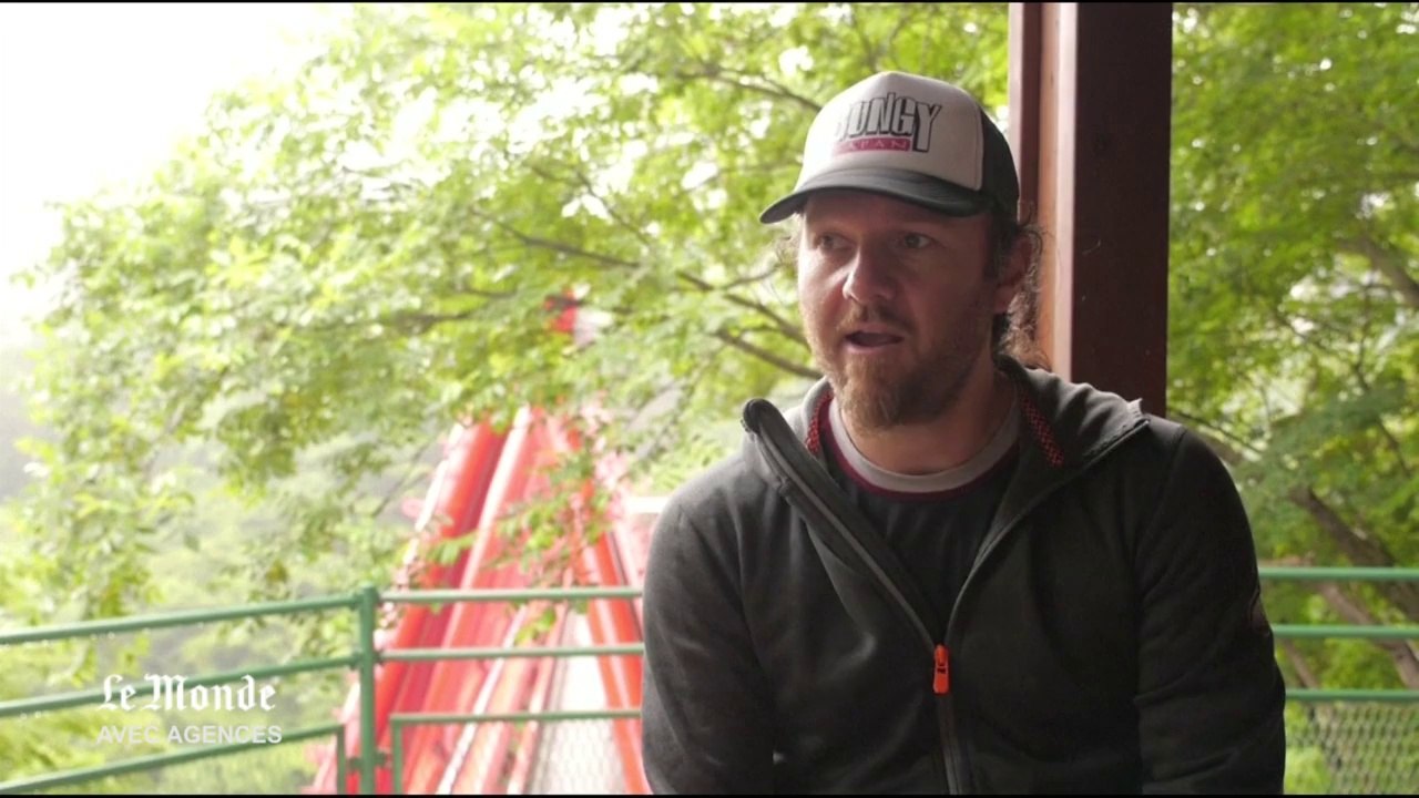 Un Australien saute 158 fois de suite à l'élastique et bat le record du monde