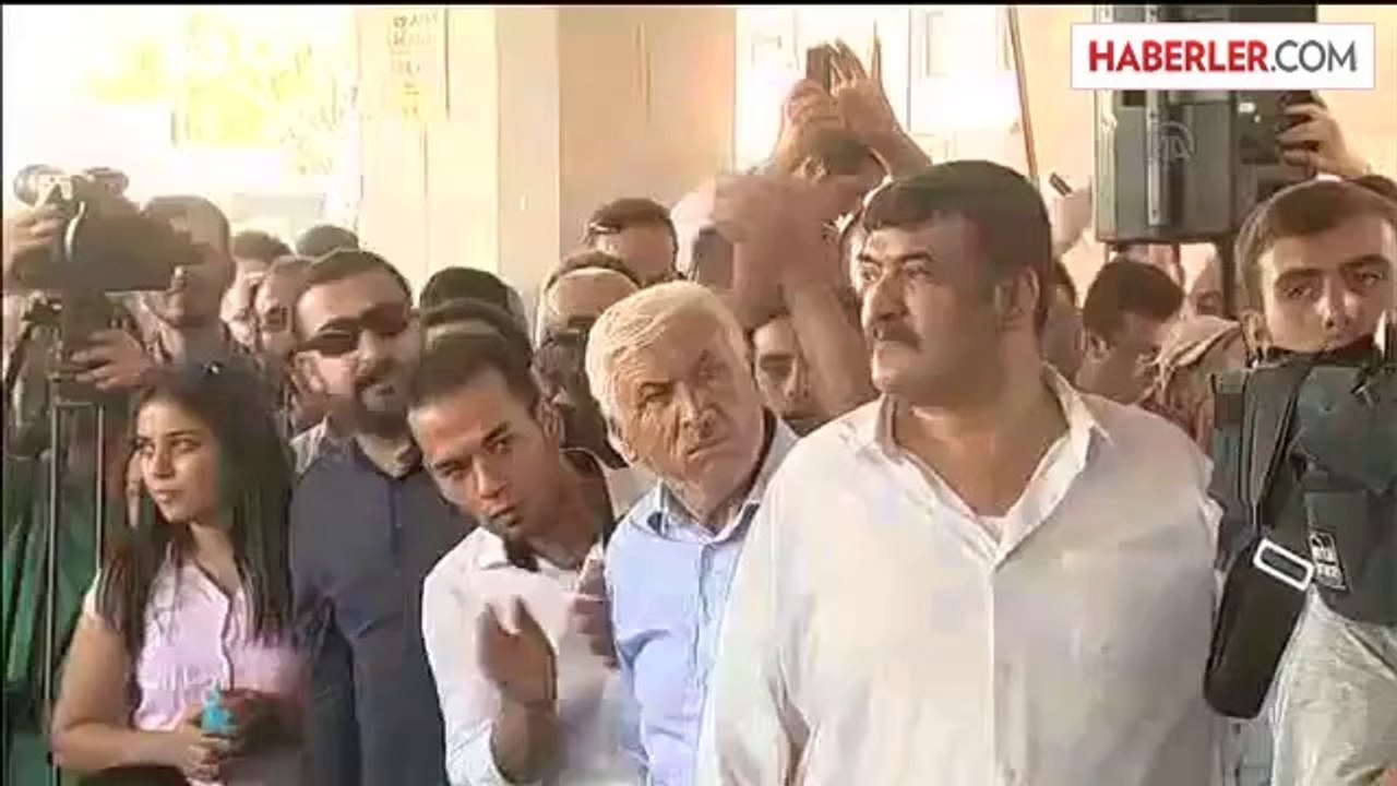 İhsanoğlu: "Devletin tepesi için yarış, sevgi saygı içerisinde olmalı'' -