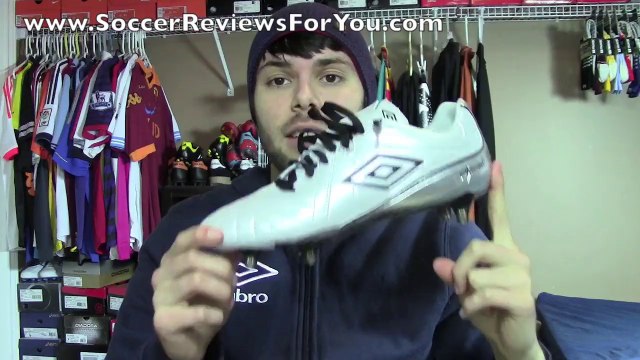 Umbro Speciali 4 Pro SG Pearlised White/Black/Silver - Unboxing + On Feet