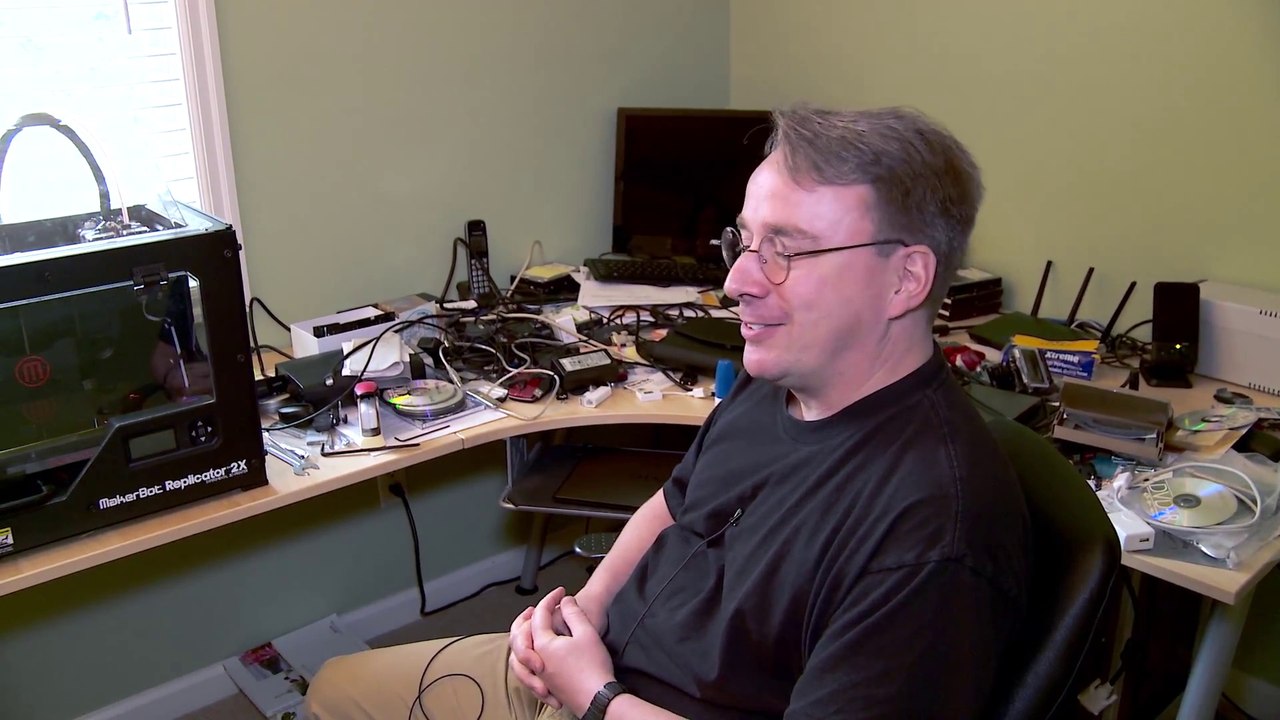 Linus Torvalds Guided Tour of His Home Office