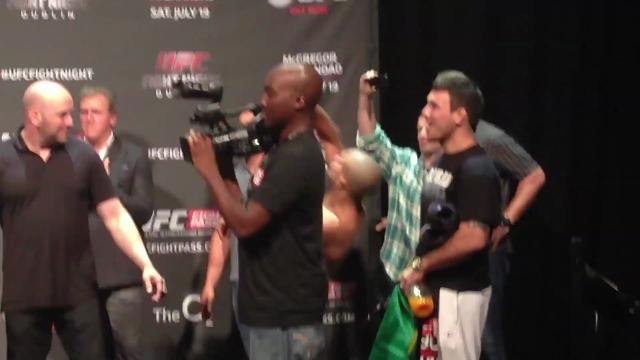 Conor McGregor, Diego Brandao separated at UFC Fight Night 46 weigh-ins
