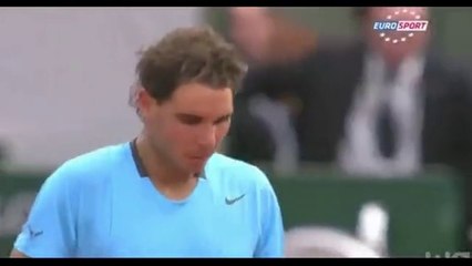 Exclu Vidéo : Rafael Nadal super cool au lendemain de sa victoire à Roland Garros. Bluffant !