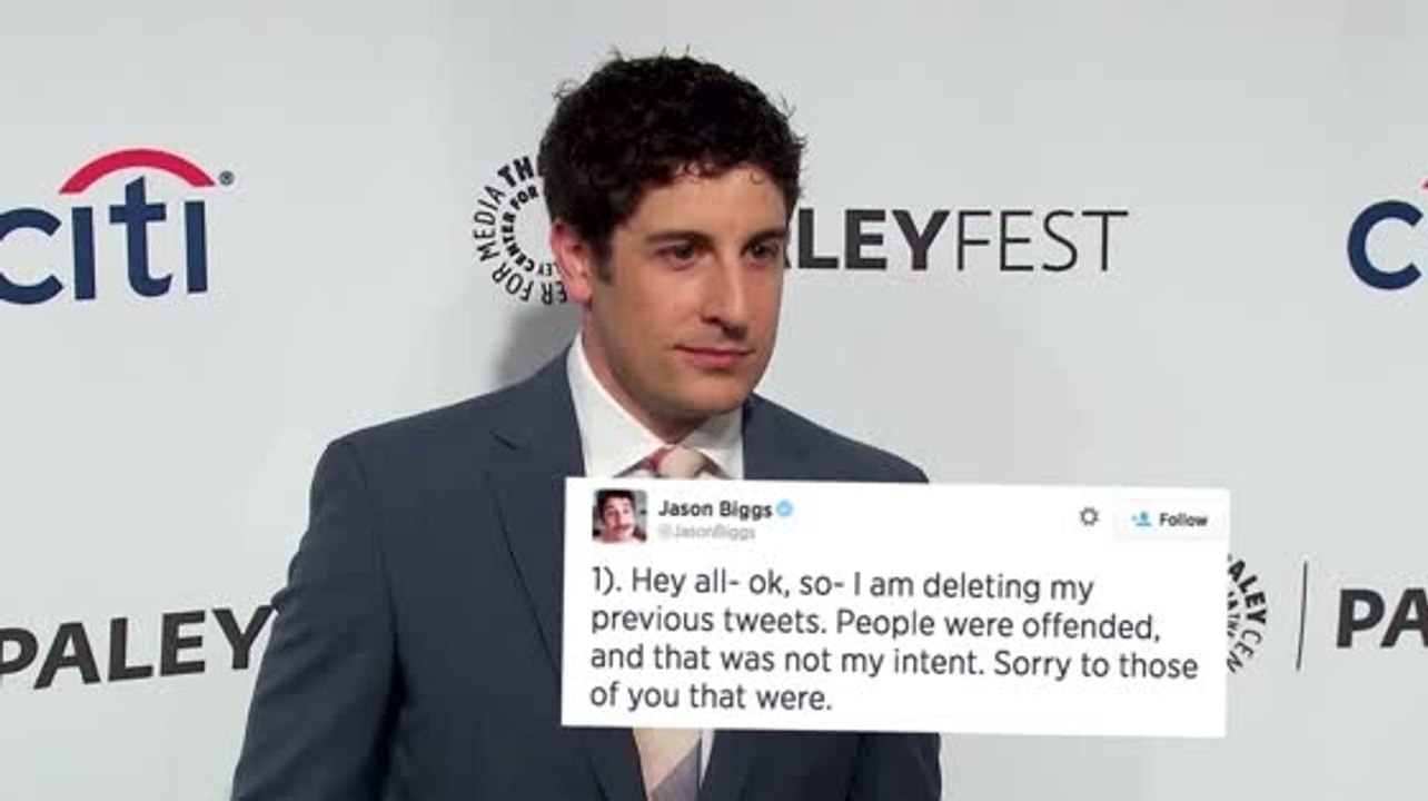 Jason Biggs est critiqué après avoir fait une blague sur le crash de l'avion de Malaysia Airlines sur Twitter