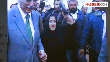 İhsanoğlu: "Türkiye, 76 milyonu kucaklayan bir devlet başkanı istiyor" -