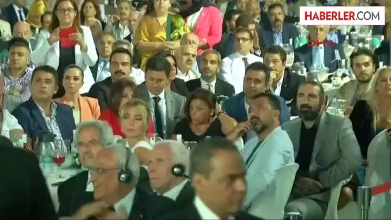 Erdoğan, AK Parti İstanbul İl Teşkilatı'nın İftarında Konuştu