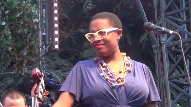 Cécile McLorin ouvre le Jazz des 5 Continents à Longchamp