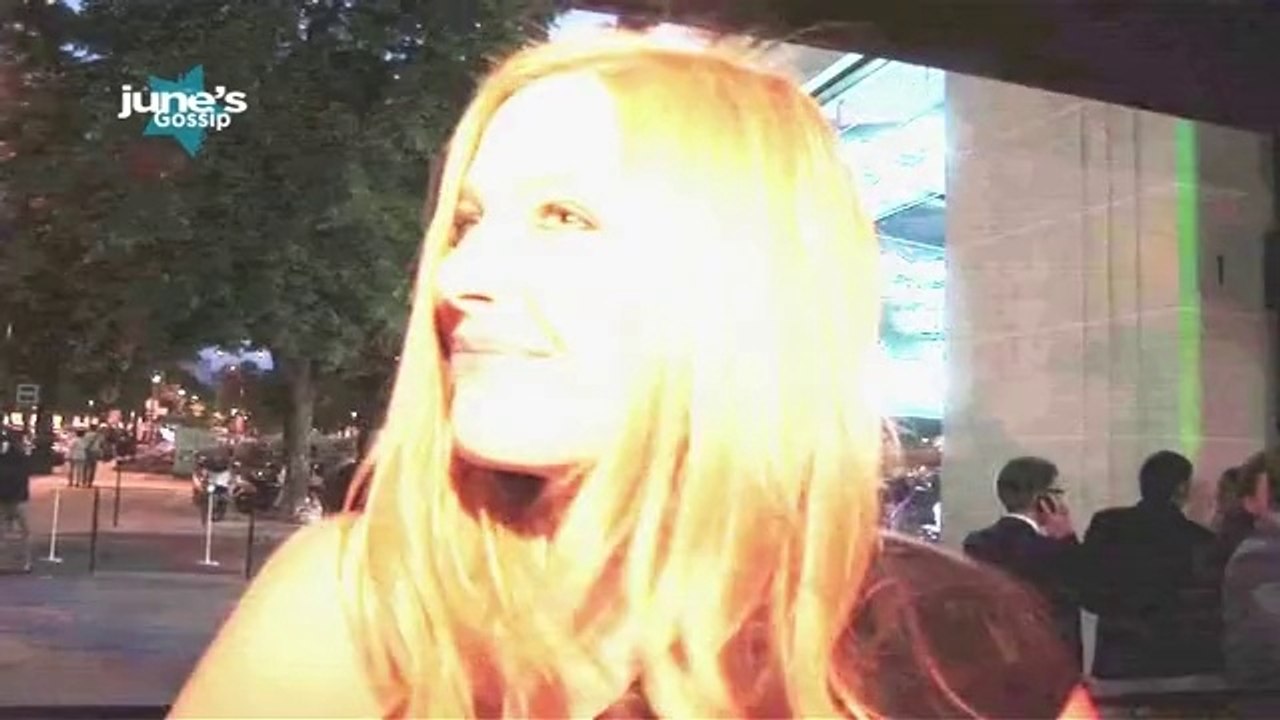 Elodie Frégé se lance dans le cinéma et l’œnologie ! : "J’aime ça !"