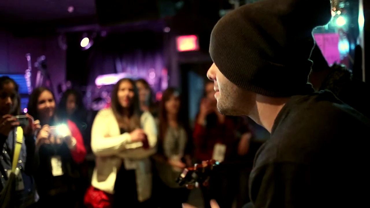 Travis Garland -- DO YOU - Miguel (Acoustic Cover)