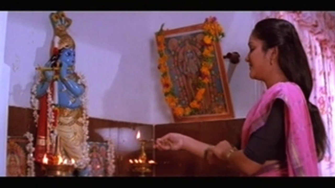 Nanda Kumaaranu | Chithrashalabham | Malayalam Film Song