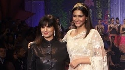 Sonam Kapoor On Ramp On Final Day At India International Jewellery Week (IIJW) 2014