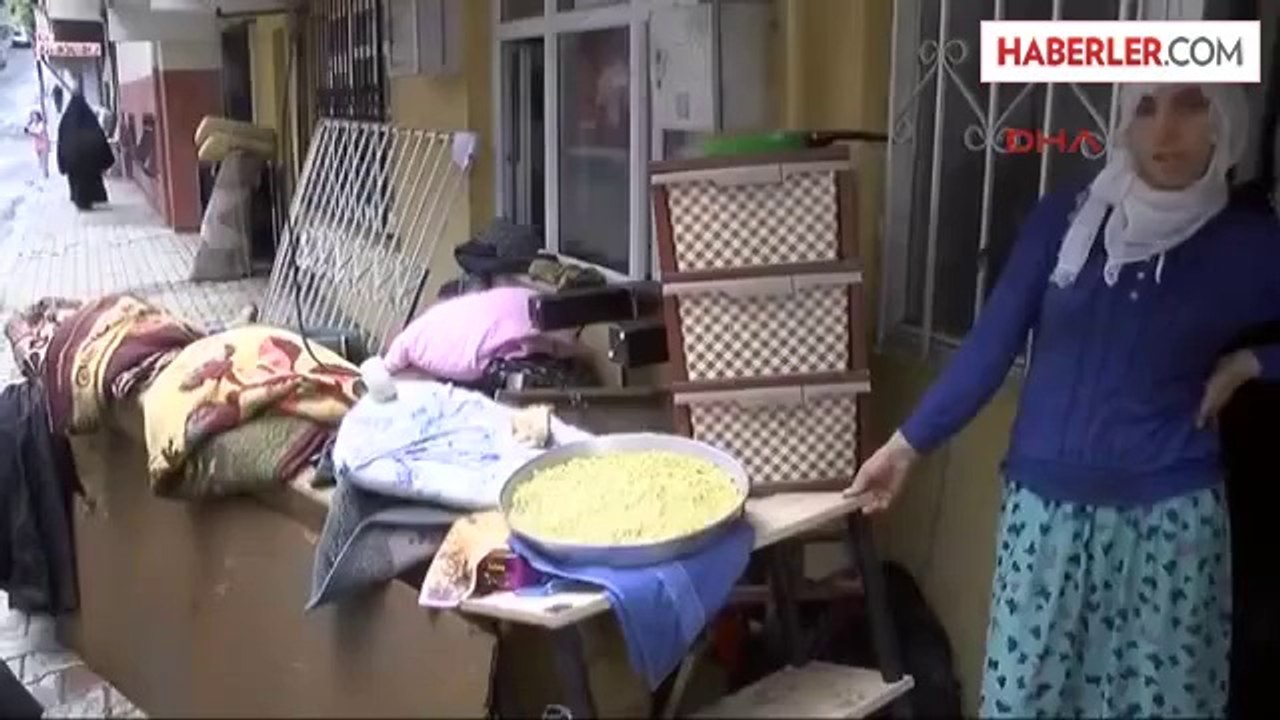 Bağcılarda Dere Taştı, Evler Sular Altında Kaldı