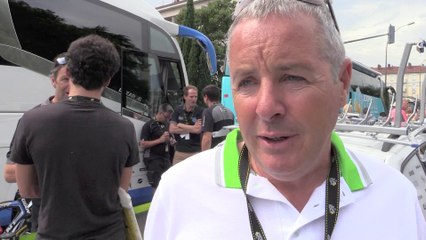 Interview de Stephen Roche par le Dauphiné Libéré au départ de la 14 étape du Tour de France 2014