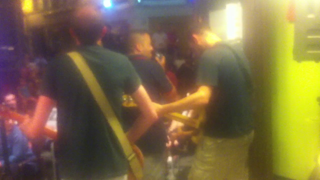 CONCERT A GOURNAY EN BRAY CHEZ BISTROT DU MONDE