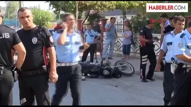 Motosikletli Tim Kaza Yaptı: 2 Polis Yaralı