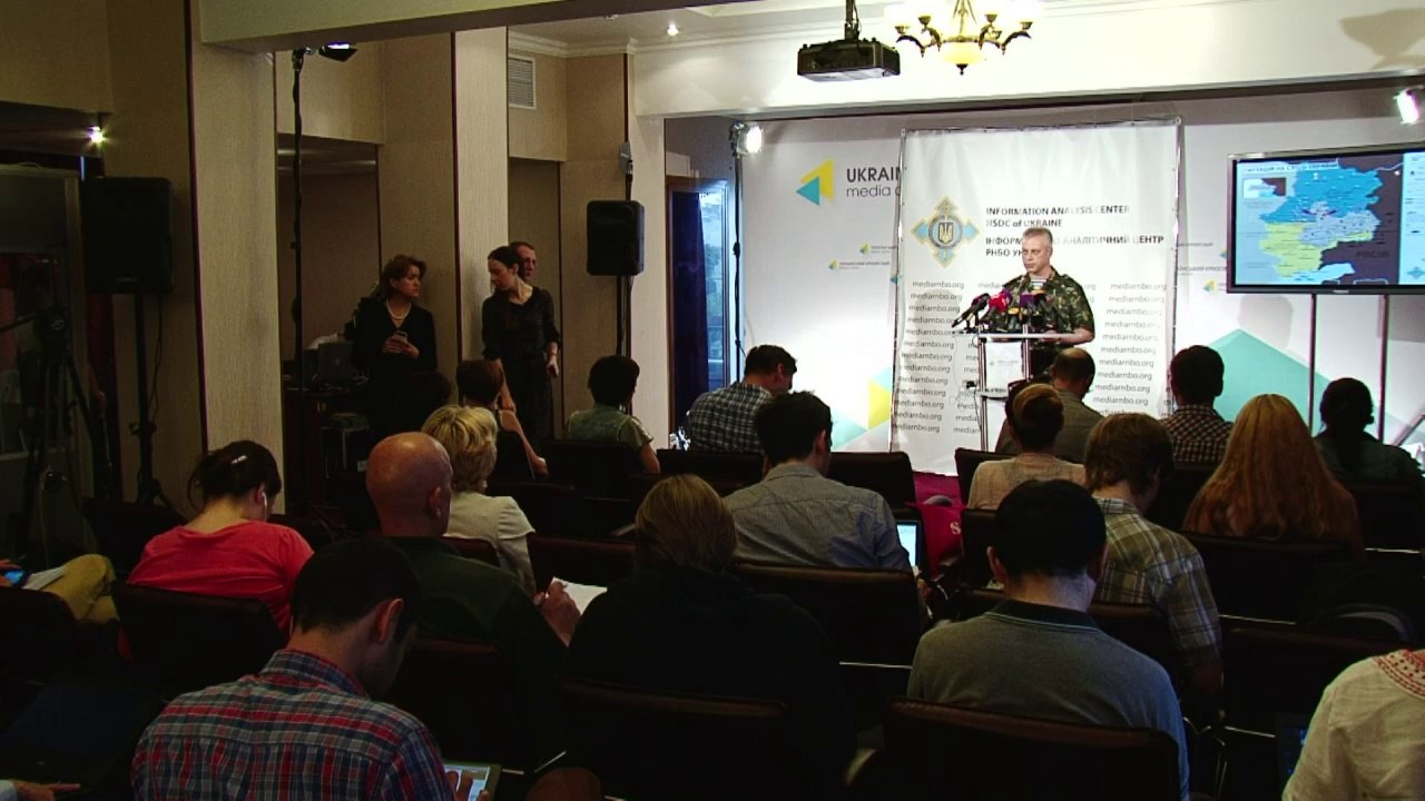 Pro-Russian rebels refusing to hand over crash...
