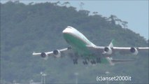 Hong Kong Airport Plane Spotting. Boeing 747-400 Eva Air Takeoff
