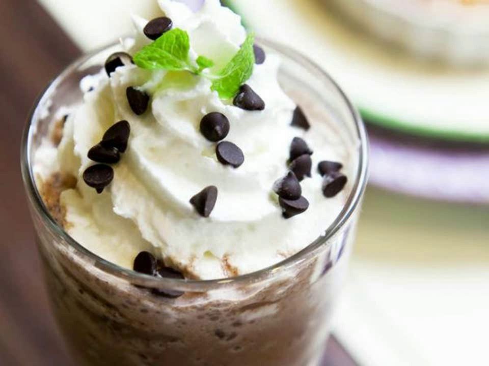 Coffee chocolate cookie crumble Recipe by MrMasterChef (कॉफी चॉकलेट कुकी क्रंबल)