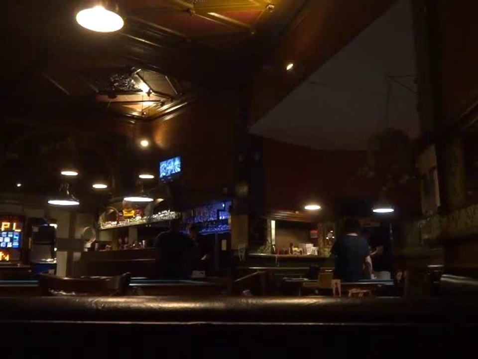 Impro au sax captée au hasard des terrasses liégeoises