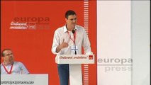 Sánchez pide a Rajoy y Mas dejarse de reproches