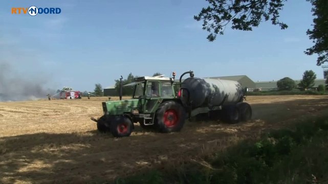 Brand op stoppelveld Kiel-Windeweer - RTV Noord