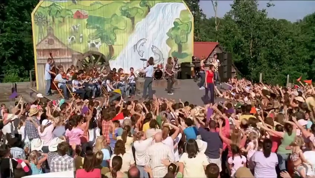 [HD] Miley Cyrus The Climb (Hannah Montana The Movie) [Lyrics On