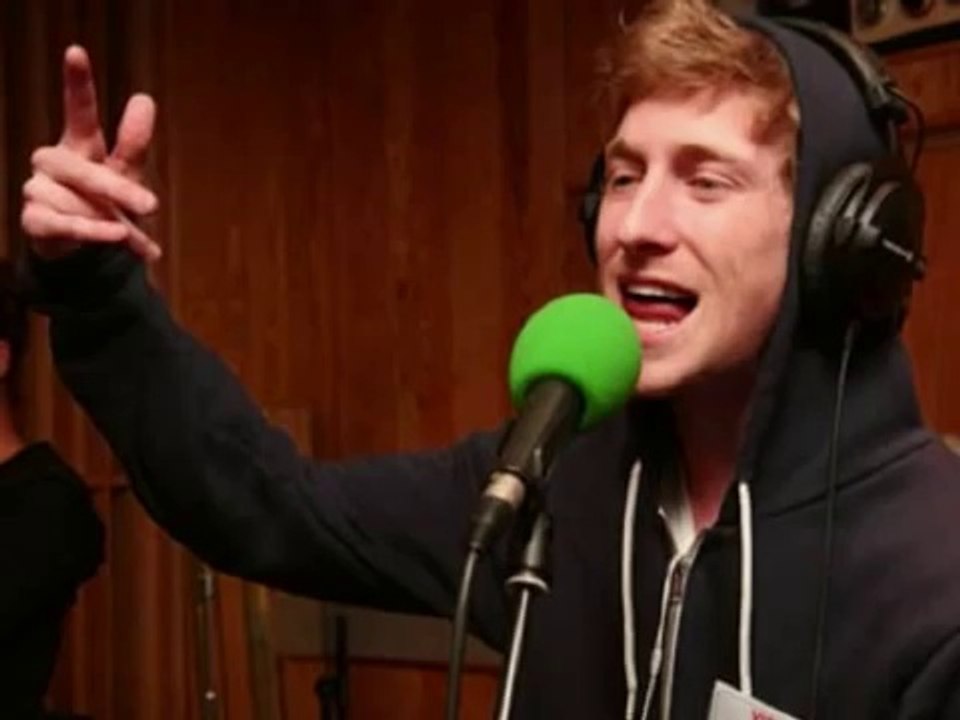 Asher Roth - Common Knowledge LYRICS