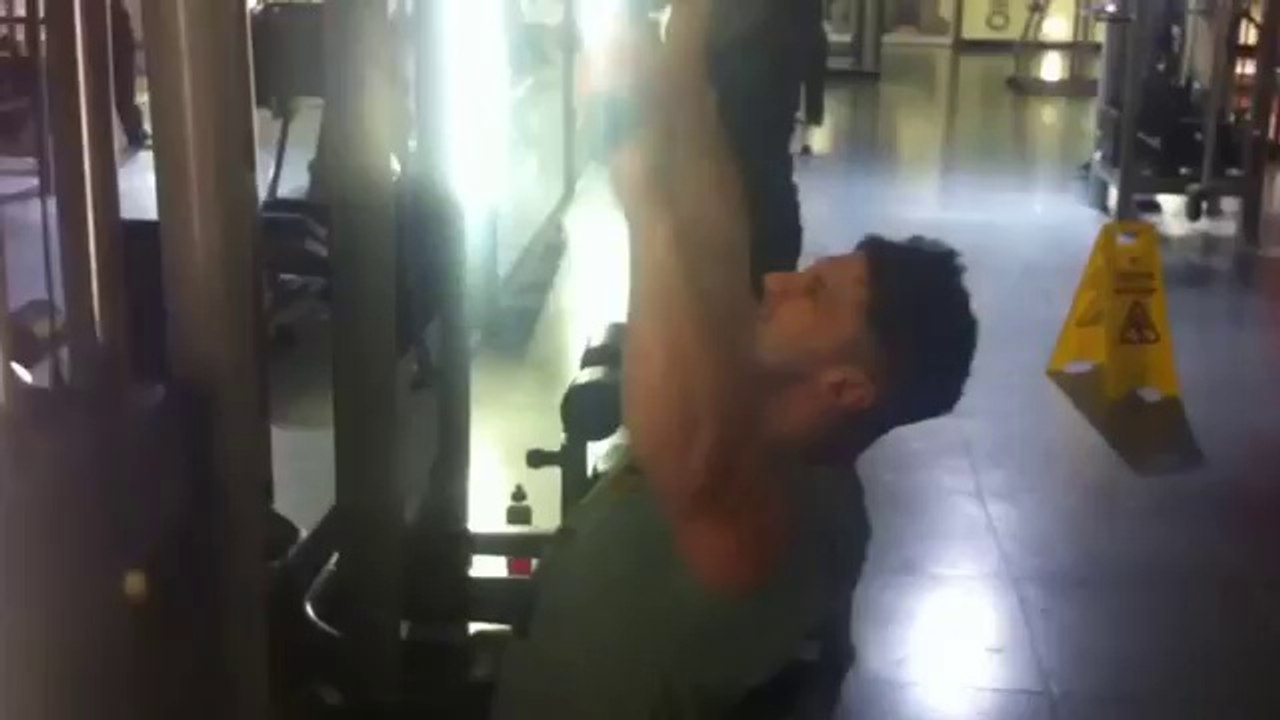 Lex Vs Back! Lat Pull Down Aesthetics