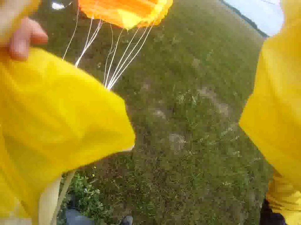 19-PARACHUTISME – RASSEMBLEMENT NATIONAL FEMININ Freefly Nicolas Balestrieri 19 juillet 2014(1)