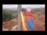 شاهد شبان يقطعون الكهرباء عن مستوطنات غربي رام الله تضامنا مع غزة