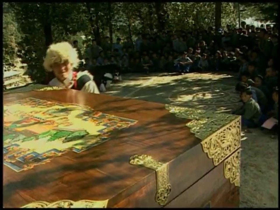 DIE GROSSE SCHATZKISTE FUER DIE KINDER DER ZUKUNFT - TIBETER IN INDIEN