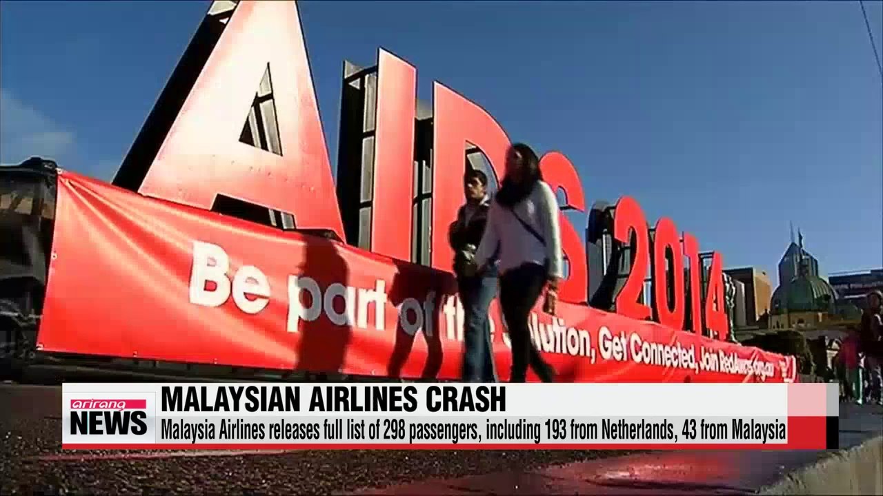 Bodies recovered from Malaysia Airlines crash site loaded onto refrigerated train cars reports