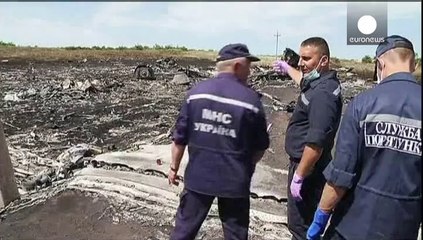 Düşen uçak enkazında bulunan cesetler trenle taşındı