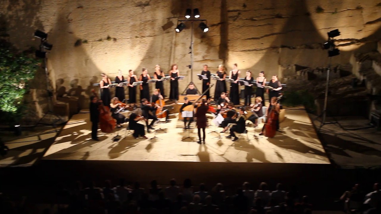 Gloria & Magnificat de Vivaldi splendeurs vénitiennes par hervé Niquet Le concert spirituel aux carrières des Taillades le 19 07 2014  Les Musicales du Luberon