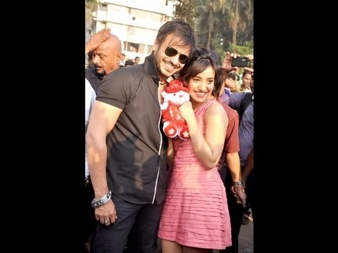 Vivek Oberoi-Neha Sharma Celebrate Valentine's Day