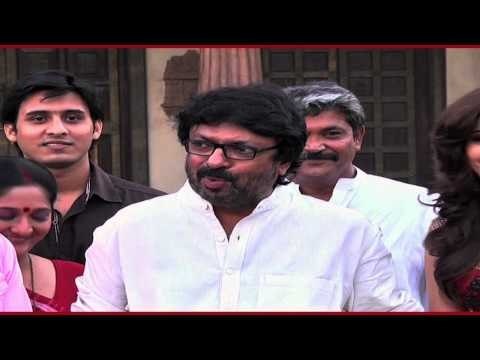 Sanjay Leela Bhansali celebrates his birthday on the sets of 'Saraswatichandra'
