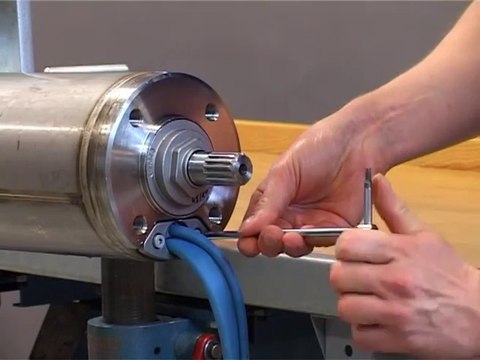 0982808.471 Máy bơm nước thả chìm giếng khoan hỏa tiễn SAER - Italy