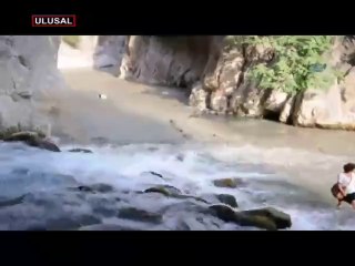 Saklıkent Kanyonunda sel: 1 ölü, 8 yaralı