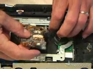 DVDのレーザーでレーザービームを作ってみた人がいたとさ