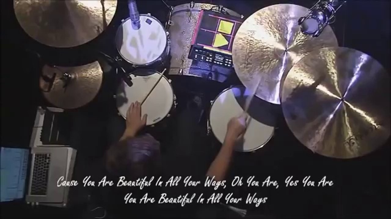 Amanda Cook Bethel Music-Wonder (Lyrics)