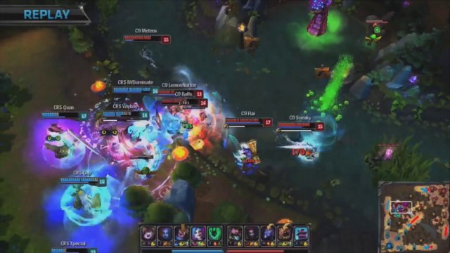 C'est au tour de Sneaky de réaliser un quadra - League of Legends - PC
