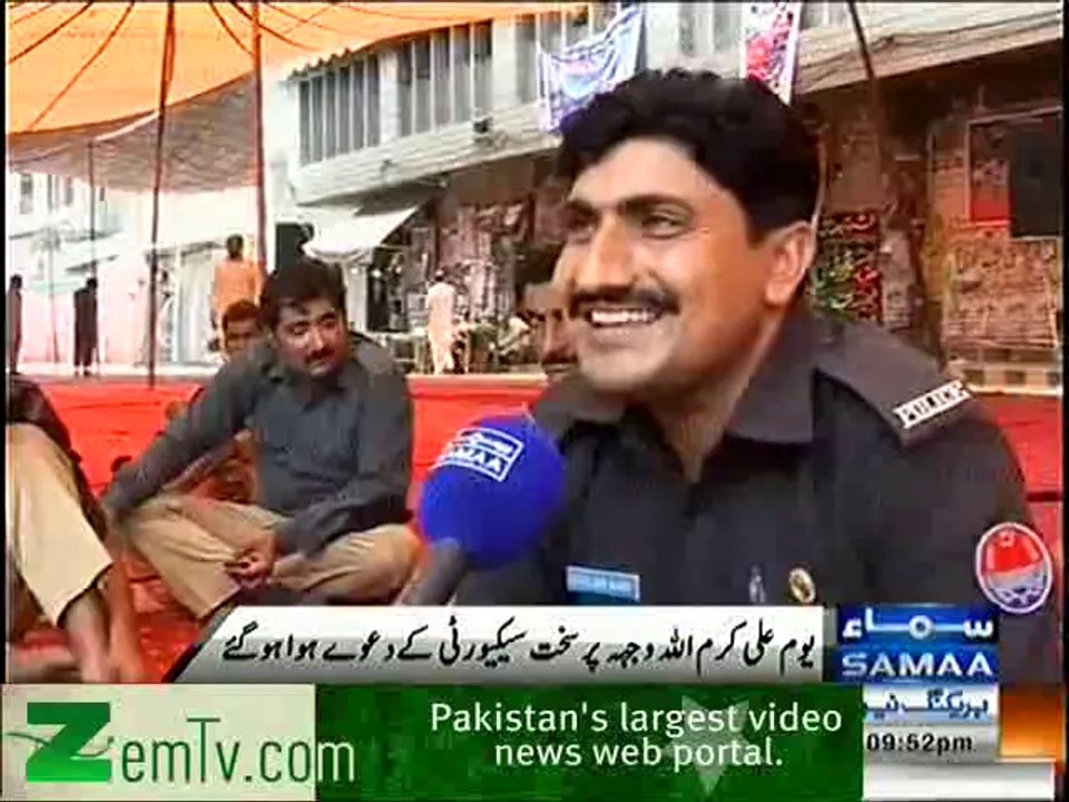 Faisalabad - Police Sleeping during Youm-e-Ali (RA)