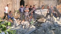 Israeli strike demolishes houses and kills 30 in Gaza