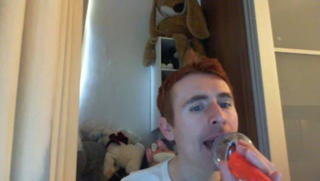 Wiwi égratigne Barcelona des Plastiscines