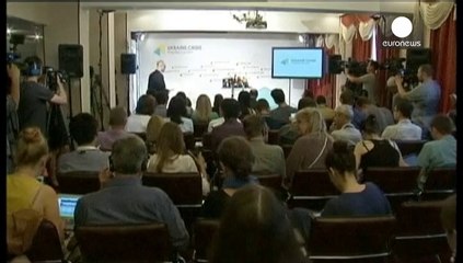 Ucraina. Aereo abbattuto:inquirenti olandesi sul posto.