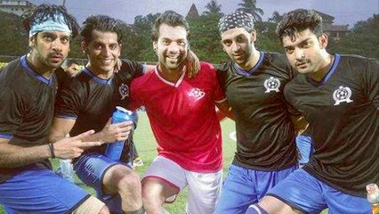 Watch Karanvir Bohra, Gurmeet Chaudary, Karan Wahi, Vatsal Seth Play Football