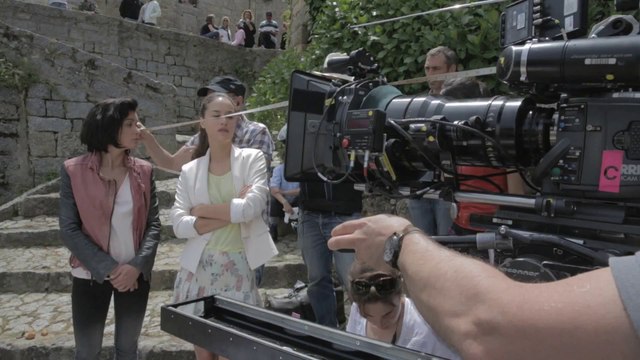 LES FRANCIS : Making of #7 VF - les coulisses avec Jenifer Bartoli • Pinblue - Cinéma